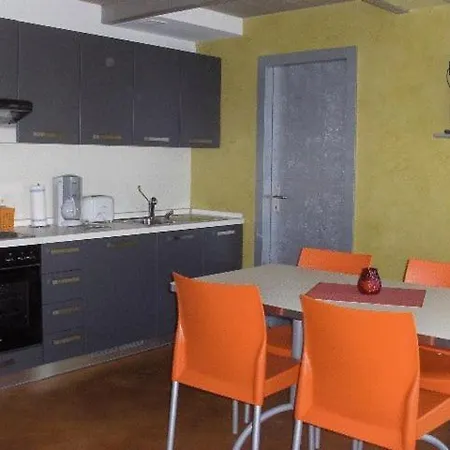 Bed & Breakfast Onirica Lodano